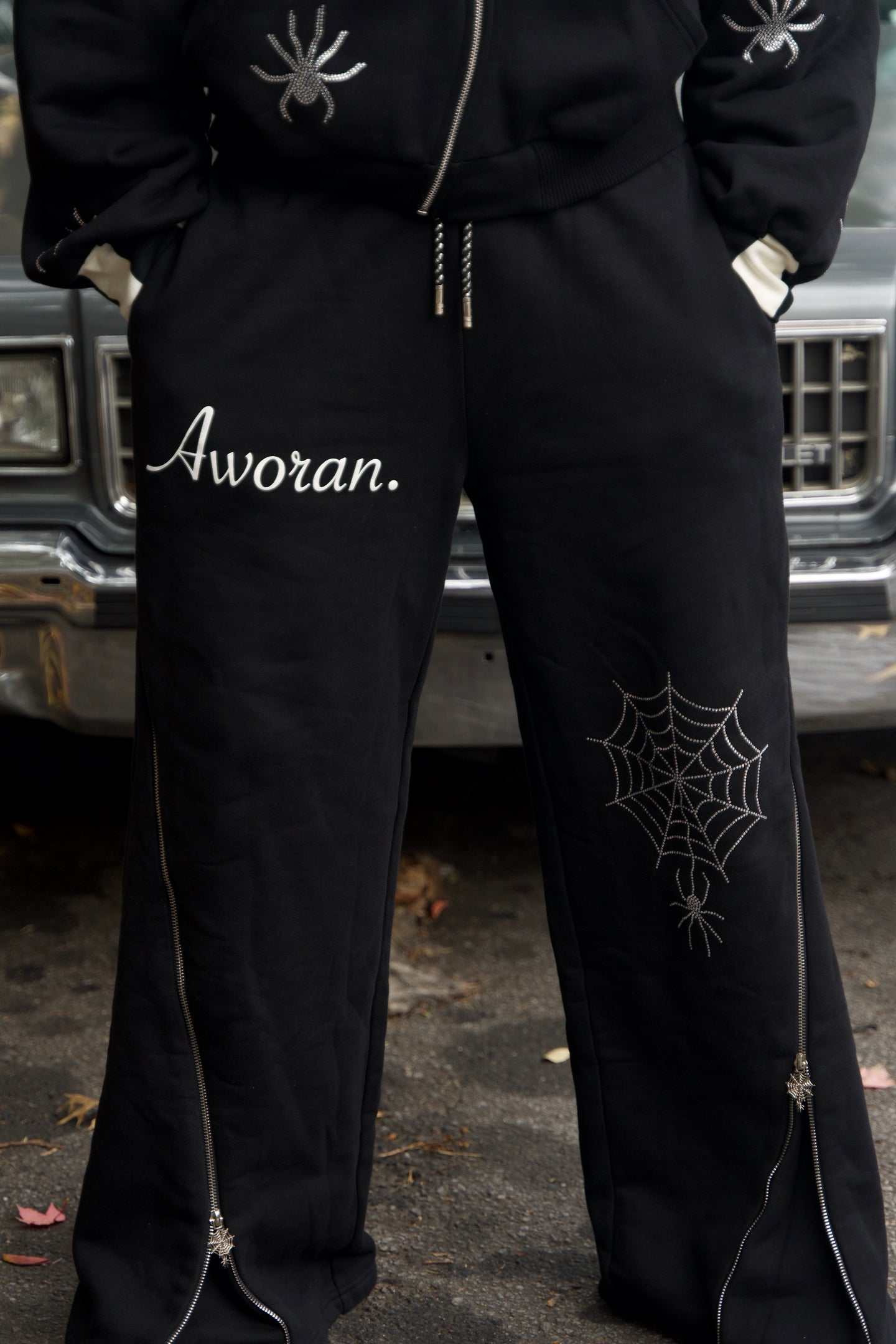 Black Spider 2.0 Full Length Zipper Sweats